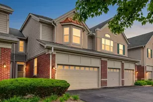 467 Pine Lake Cir, Vernon Hills, IL 60061 - Photo 1