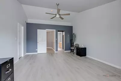 467 Pine Lake Circle, Vernon Hills, IL 60061 - Photo 27