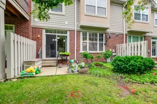 467 Pine Lake Cir, Vernon Hills, IL 60061 - Photo 37