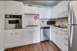 2626 N Lakeview Ave, Chicago, IL 60614 - Photo 9
