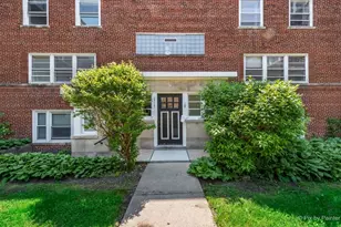 2719 W Berwyn Ave, Chicago, IL 60625 - Photo 15
