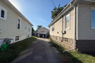 320 Blackstone St, Thornton, IL 60476 - Photo 15