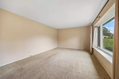 911 Melrose Court, McHenry, IL 60050 - Photo 3