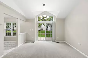 1922 Heron Ave, Schaumburg, IL 60193 - Photo 7