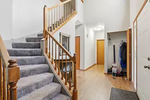 219 S Primrose Ln, Round Lake, IL 60073 - Photo 3