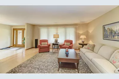 111 Norton Drive, Bloomingdale, IL 60108 - Photo 9