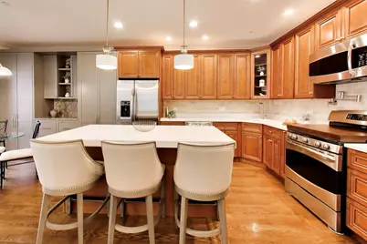 1213 W Charles Lane, Westmont, IL 60559 - Photo 9