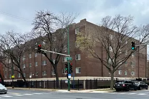 1040 W Hollywood Ave, Chicago, IL 60660 - Photo 3