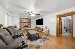 272 Cornell Ave, Calumet City, IL 60409 - Photo 17