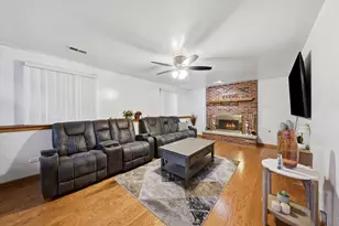 272 Cornell Ave, Calumet City, IL 60409 - Photo 15