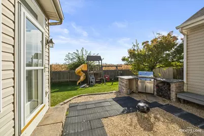 366 Chautauqua Lane, Sycamore, IL 60178 - Photo 23