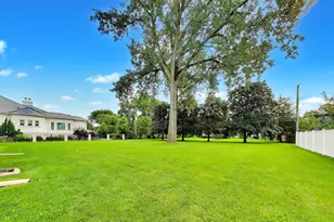 2311 N Arlington Heights Rd, Arlington Heights, IL 60004 - Photo 35