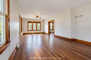 560 W Beaver St, Saint Anne, IL 60964 - Photo 3