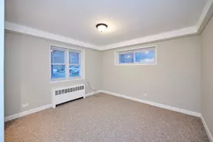 2609 W Fitch Ave, Chicago, IL 60645 - Photo 13