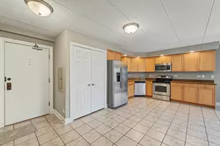 1 Renaissance Pl, Palatine, IL 60067 - Photo 7
