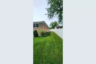 17107 Whitman Avenue, Hazel Crest, IL 60429 - Photo 5