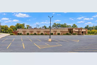 [Address not provided], McCook, IL 60525 - Photo 3