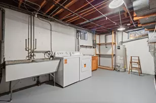 1010 Laursen Ct, Antioch, IL 60002 - Photo 15