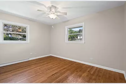 1010 Laursen Court, Antioch, IL 60002 - Photo 9