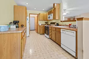 9 Hilgert Ct, Grant Park, IL 60940 - Photo 15