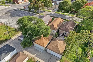 8718 S Euclid Ave, Chicago, IL 60617 - Photo 33