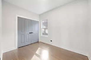 8718 S Euclid Ave, Chicago, IL 60617 - Photo 13