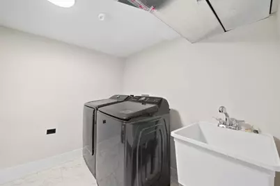 8718 S Euclid Avenue, Chicago, IL 60617 - Photo 21