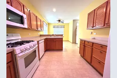 15952 Buckner Pond Way, Crest Hill, IL 60403 - Photo 15