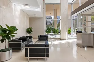 70 W Burton Pl, Chicago, IL 60610 - Photo 15