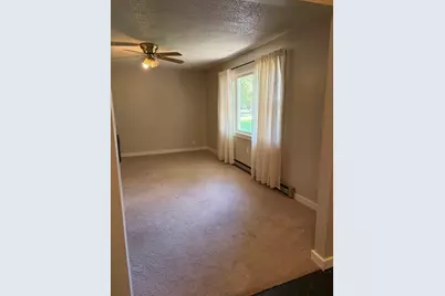 306 S 6th Street, Kirkland, IL 60146 - Photo 3
