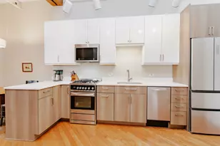 5235 N Ravenswood Ave, Chicago, IL 60640 - Photo 13