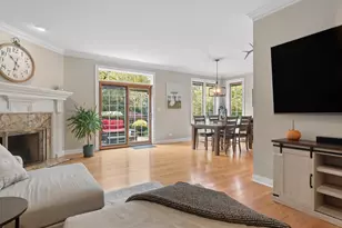 90 Waters Edge Ct, Glen Ellyn, IL 60137 - Photo 3