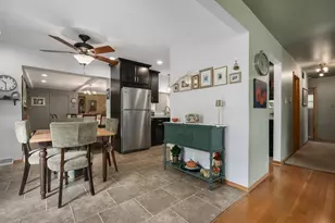 13106 Village Ln, Crestwood, IL 60418 - Photo 5