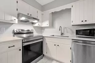 20206 S Frankfort Square Rd, Frankfort, IL 60423 - Photo 7