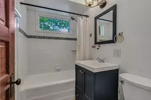 26110 W Lakeview Ave, Ingleside, IL 60041 - Photo 11