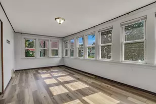 26110 W Lakeview Ave, Ingleside, IL 60041 - Photo 5