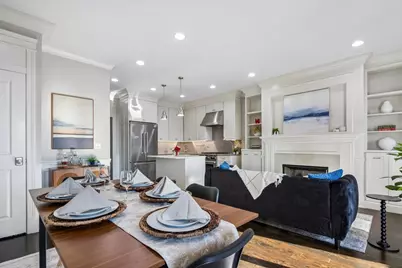 4245 N Lincoln Avenue #4, Chicago, IL 60618 - Photo 5