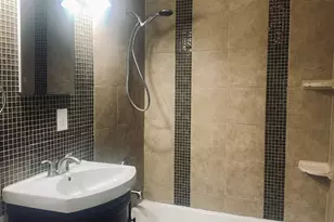 8970 N Parkside Ave, Des Plaines, IL 60016 - Photo 23