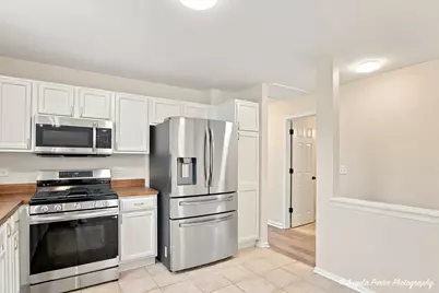 613 Legend Lane #20-4, McHenry, IL 60050 - Photo 7