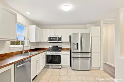 613 Legend Lane #20-4, McHenry, IL 60050 - Photo 5