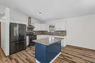 35861 N Benjamin Ave, Ingleside, IL 60041 - Photo 9