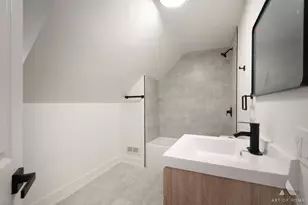8729 S Carpenter St, Chicago, IL 60620 - Photo 13