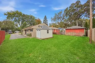 448 N Lakeshore Dr, Mundelein, IL 60060 - Photo 17