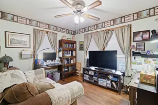 10609 Schubert Ave, Melrose Park, IL 60164 - Photo 13