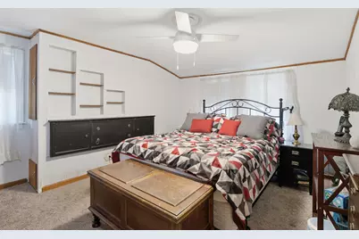 10609 Schubert Avenue, Melrose Park, IL 60164 - Photo 15