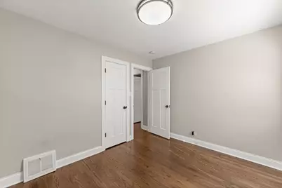 18516 Clyde Road, Homewood, IL 60430 - Photo 21