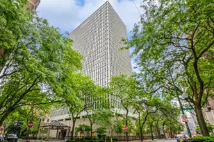 1 E Scott St, Chicago, IL 60610 - Photo 1