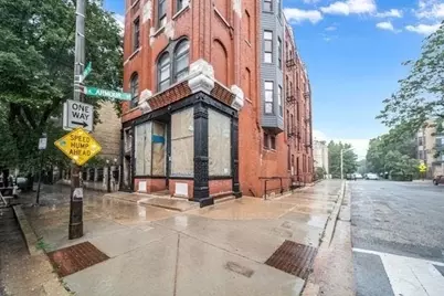 1481 W Erie Street #4F, Chicago, IL 60642 - Photo 1