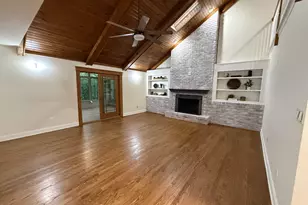 1016 Liberty Dr, Naperville, IL 60540 - Photo 15