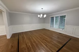 1016 Liberty Dr, Naperville, IL 60540 - Photo 5